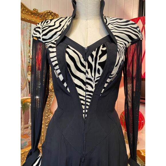 vintage 1980s zebra fitted rayon jumpsuit IIF small 80s pantsuit padded sheer 26 - Picture 2 of 9